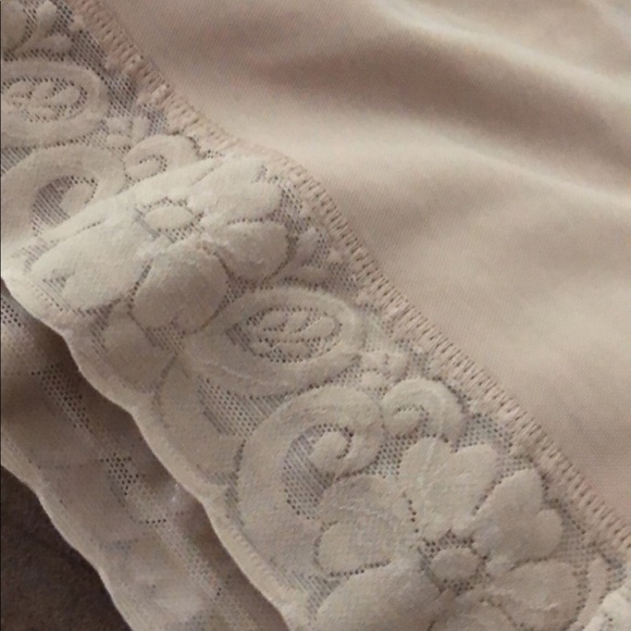 Compression Garment (L). W/Booty lifting Panel. - Picture 6 of 7